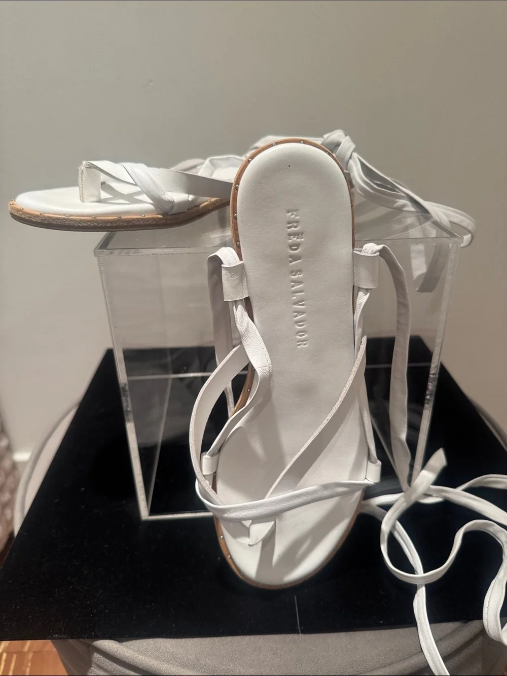 Freda Salvador White Lace-Up Leather Women's Sandals. Size 9. Very flattering!